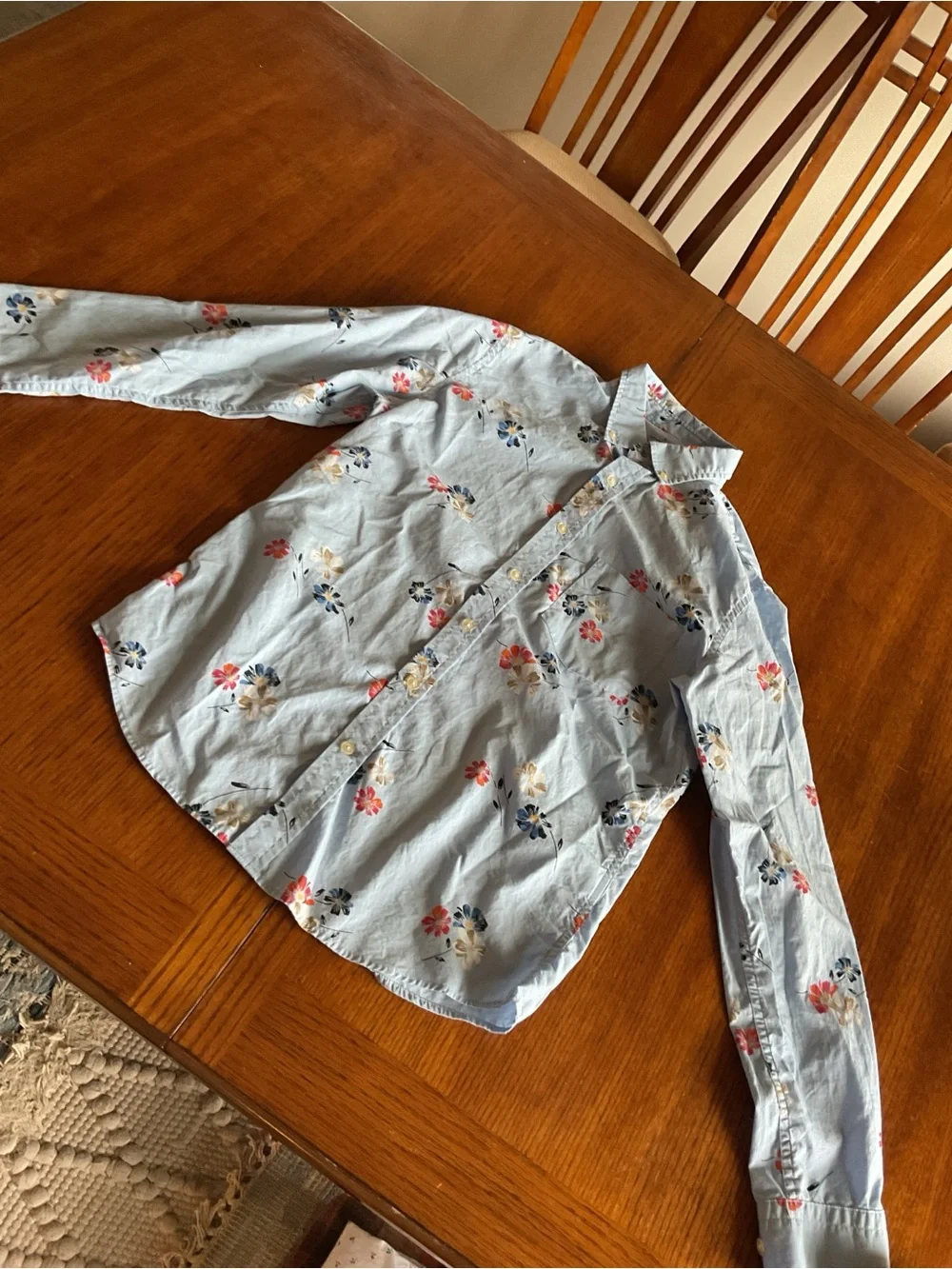 Banana Republic Men's Light Blue Floral Button-Up Shirt small untuck Casual